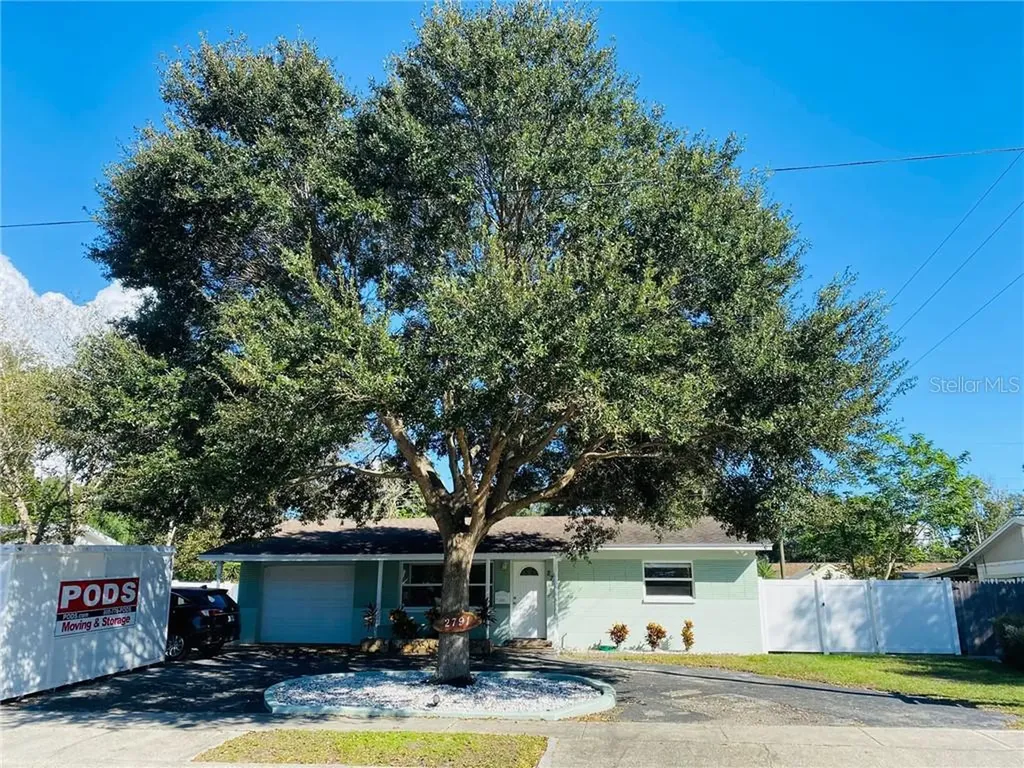 2791 58th Street N St Petersburg FL 33710