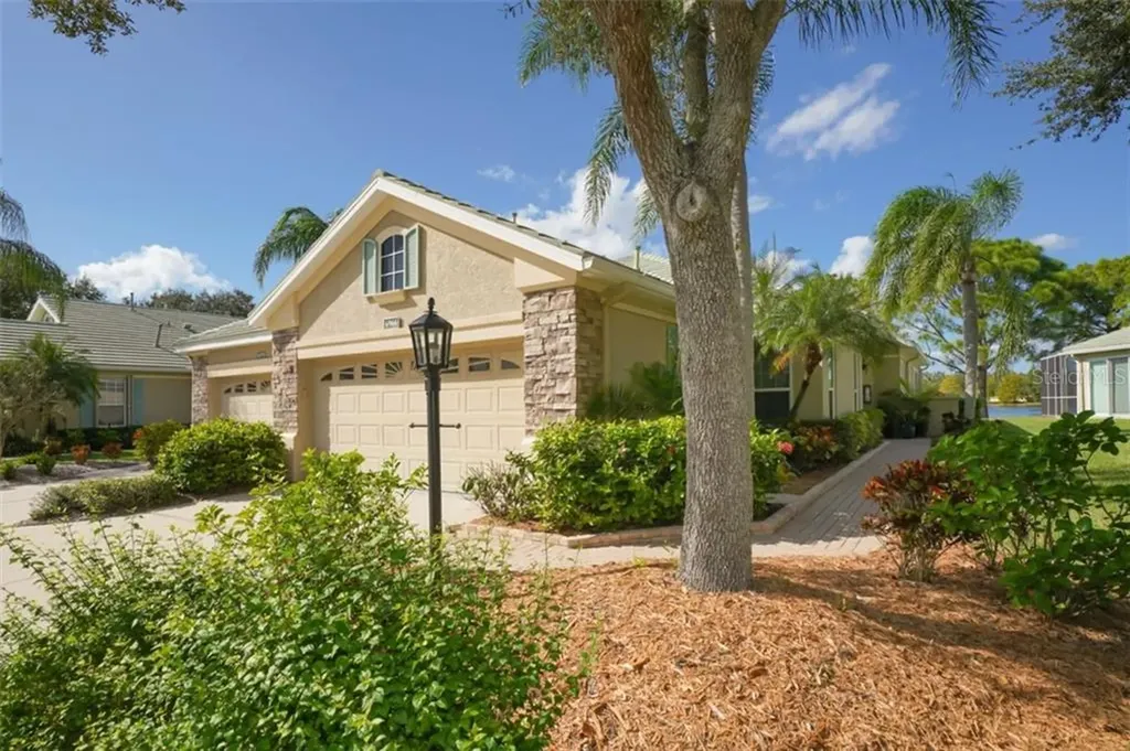 6966 Mystic Lane Sarasota FL 34243