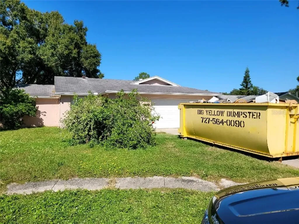 11243 Village Green Court Seminole FL 33772