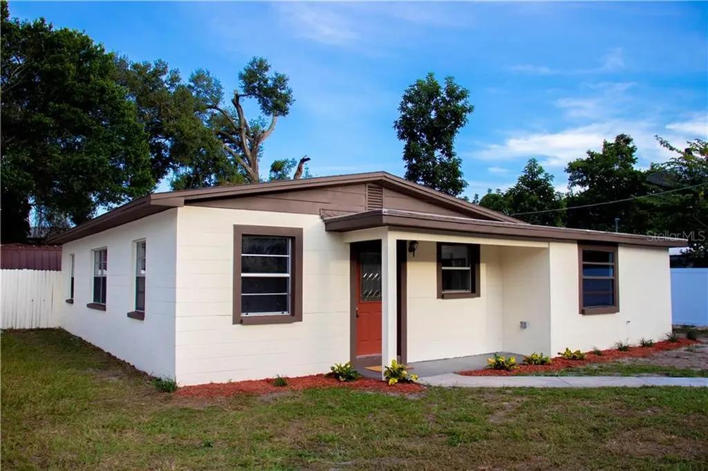 8907 N Tampa Street Tampa FL 33604
