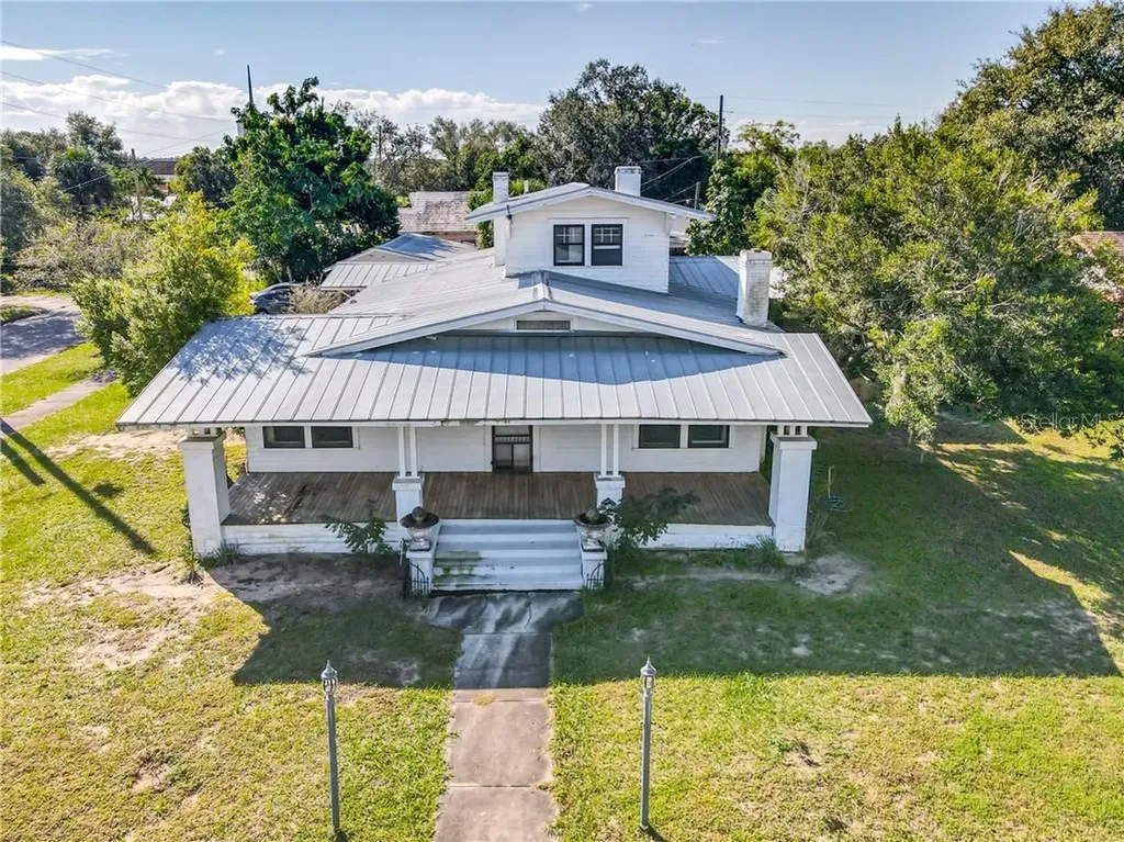 432 E Seminole Avenue Lake Wales FL 33853
