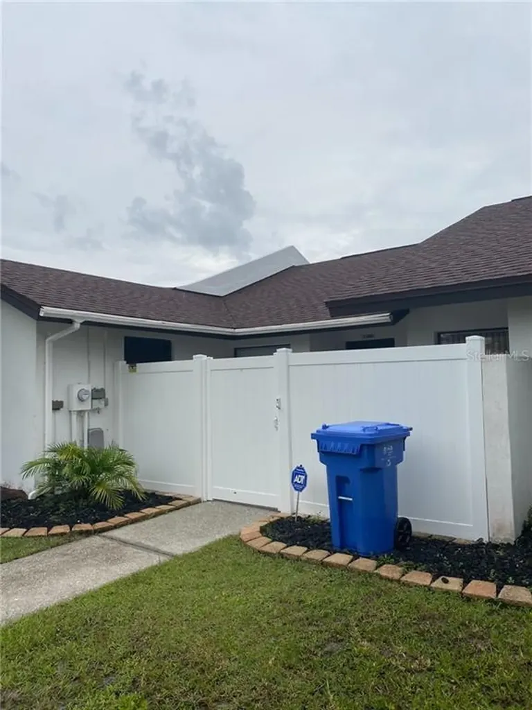 11305 Waveland Way Tampa FL 33624