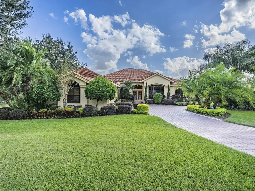 34120 Americana Avenue Dade City FL 33525
