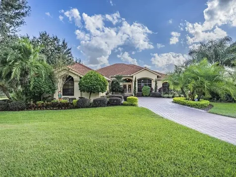 34120 Americana Avenue Dade City FL 33525