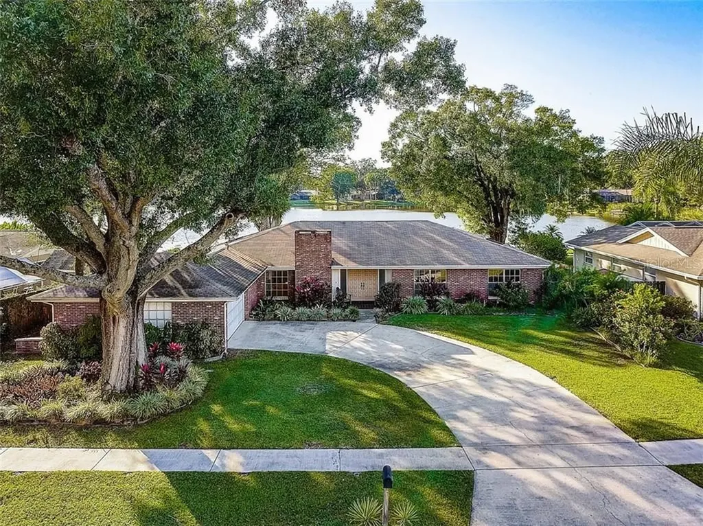 1805 Cape Bend Avenue Tampa FL 33613