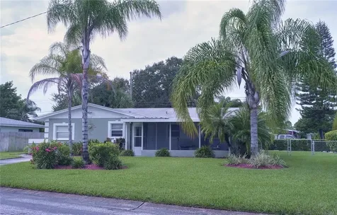 7490 17th Way N St Petersburg FL 33702