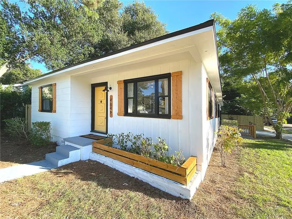 4648 17th Avenue N St Petersburg FL 33713