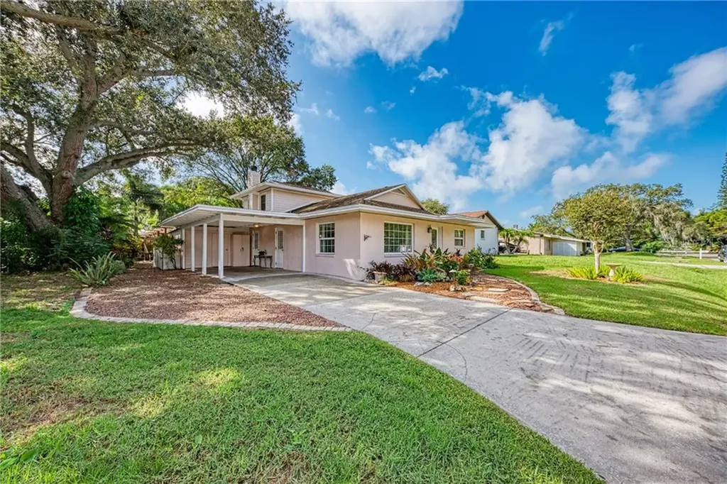 2726 Nassau Street Sarasota FL 34231