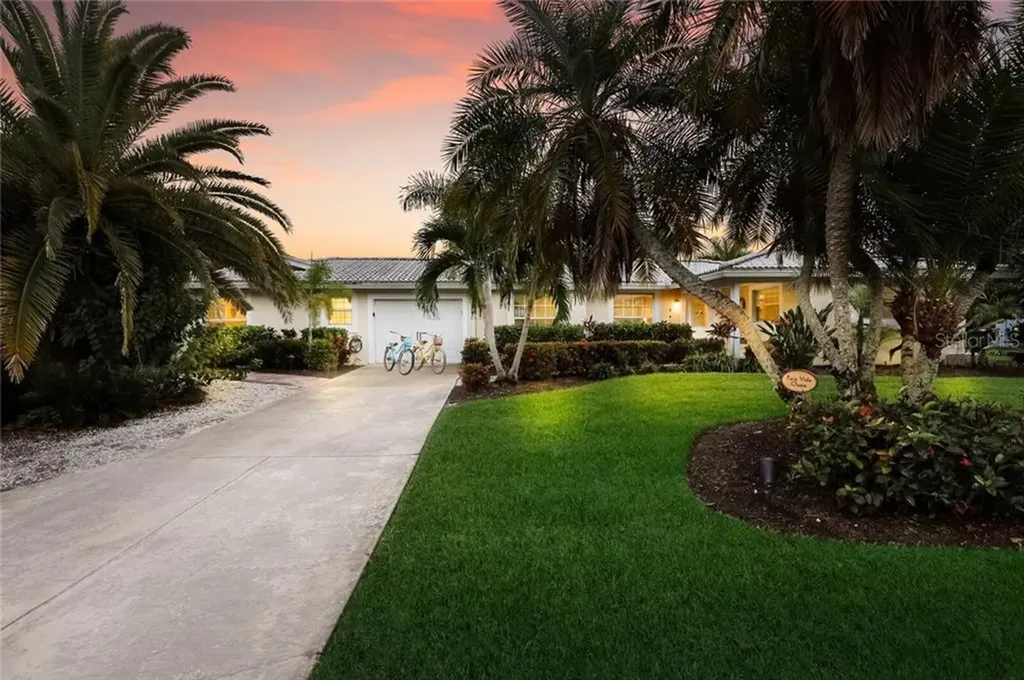 350 Avenida Leona Sarasota FL 34242