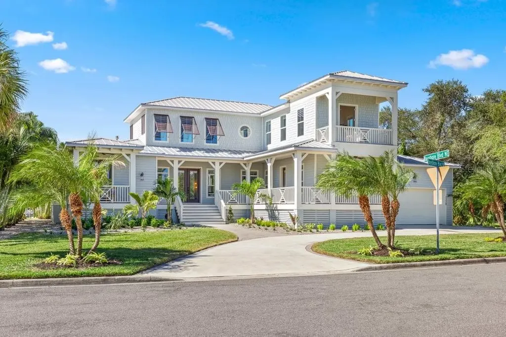 3328 Bayshore Boulevard NE St Petersburg FL 33703