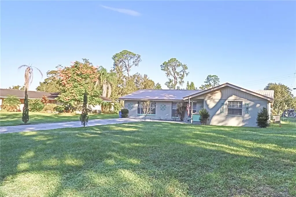 2710 Charleston Drive Plant City FL 33563