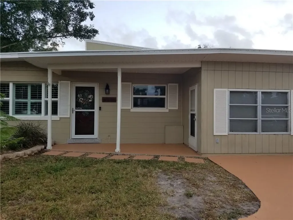 4574 15th Avenue N St Petersburg FL 33713