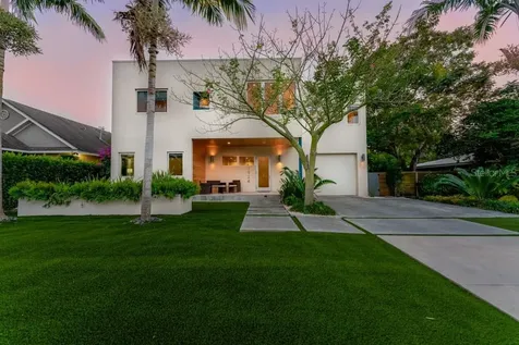 1924 Bougainvillea Street Sarasota FL 34239