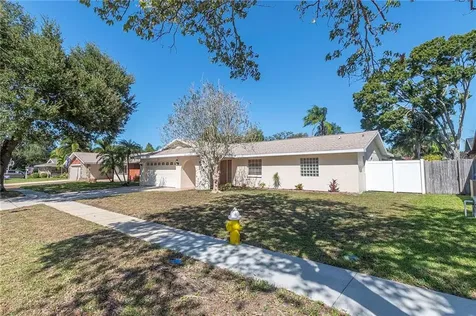 9665 105th Avenue Largo FL 33773