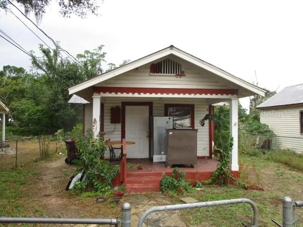 217 N Phillips Street Lake Wales FL 33853