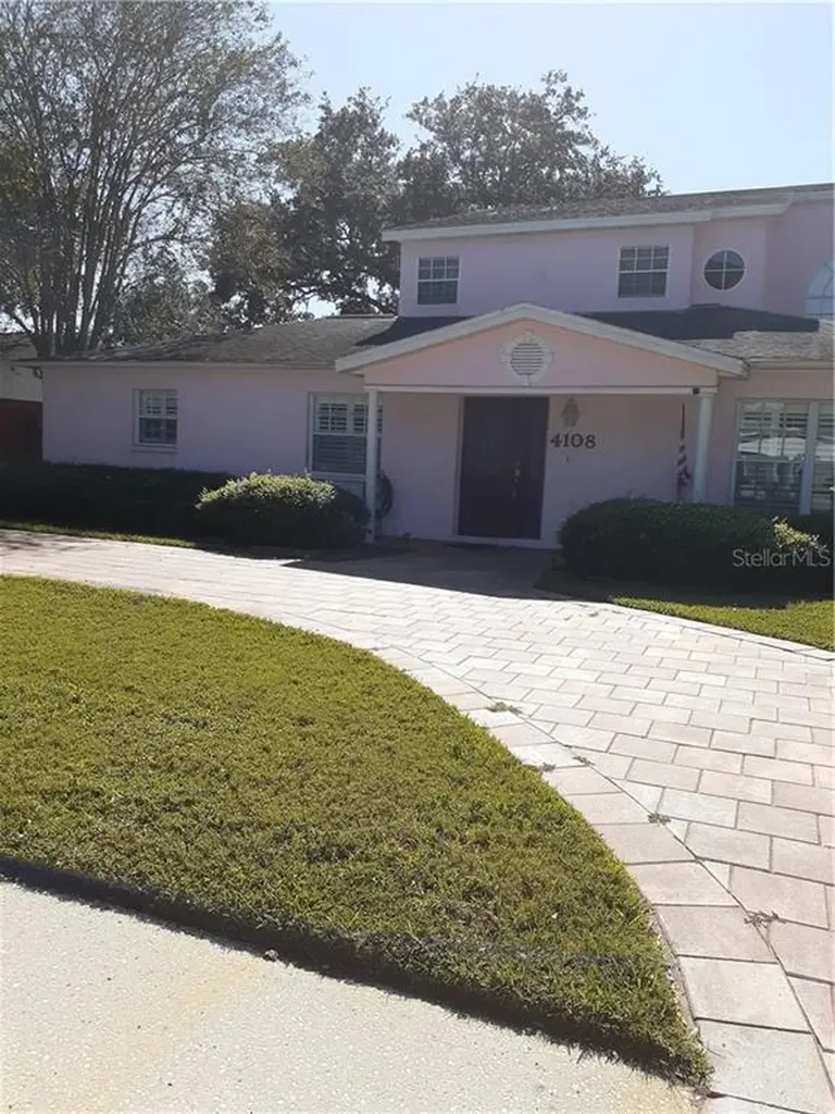 4108 W Bay Villa Avenue Tampa FL 33611