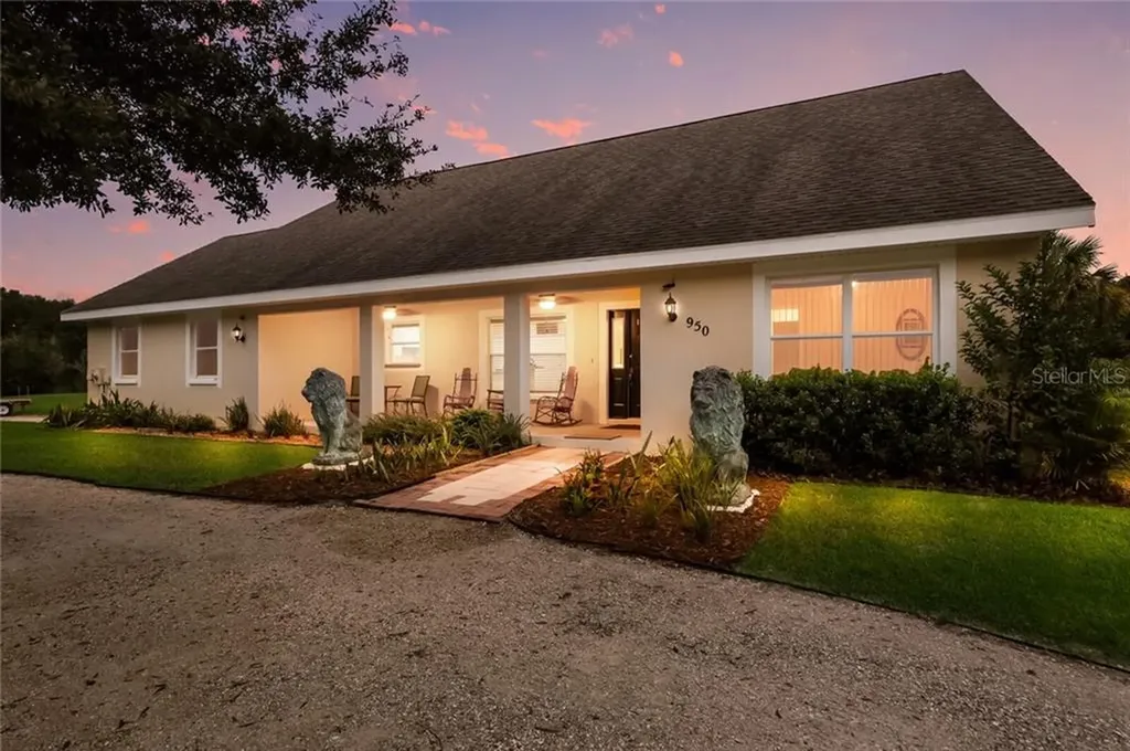 950 136th Street NE Bradenton FL 34212
