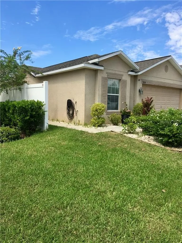 1804 Early Bird Place Ruskin FL 33570