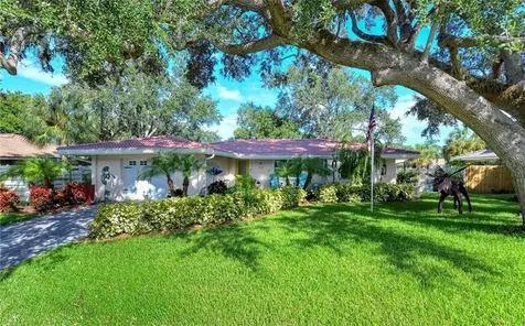 1747 Riviera Circle Sarasota FL 34232