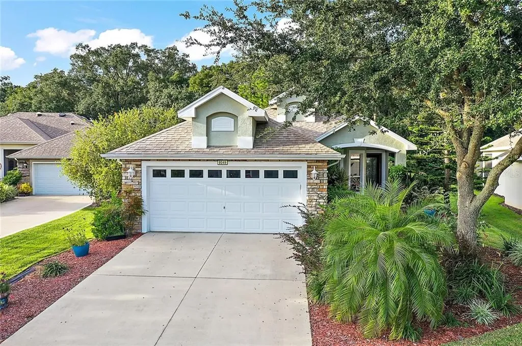 8049 Waterbury Way Mount Dora FL 32757
