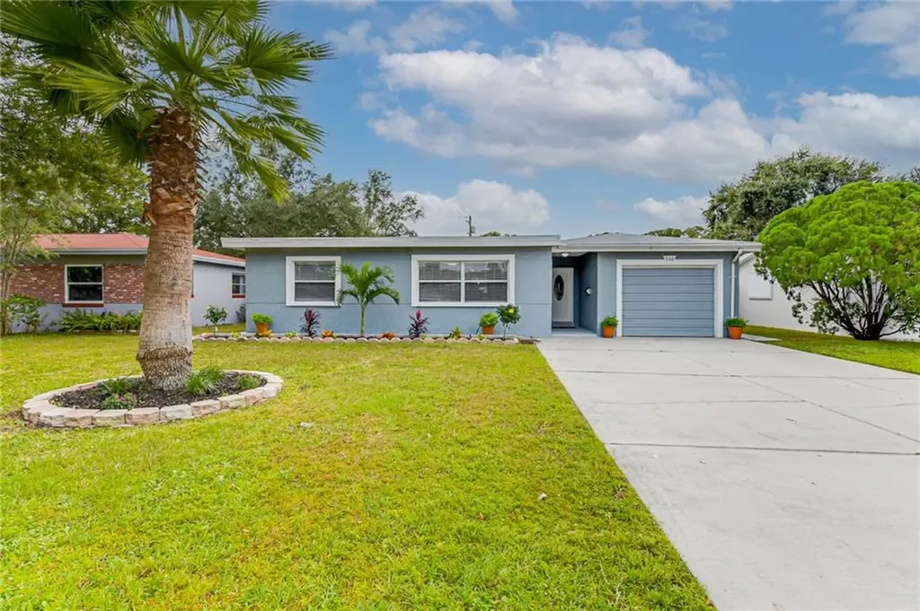 536 75th Avenue N St Petersburg FL 33702