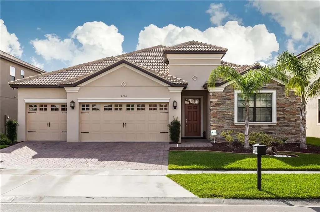 2718 Atherton Drive Orlando FL 32824
