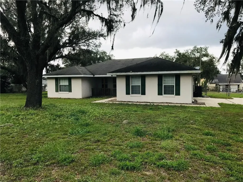 110 W Cypress Street Davenport FL 33837