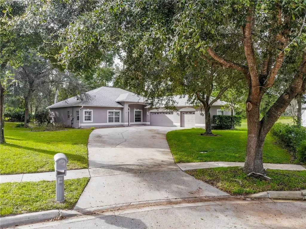 1608 Shadowood Court Apopka FL 32712