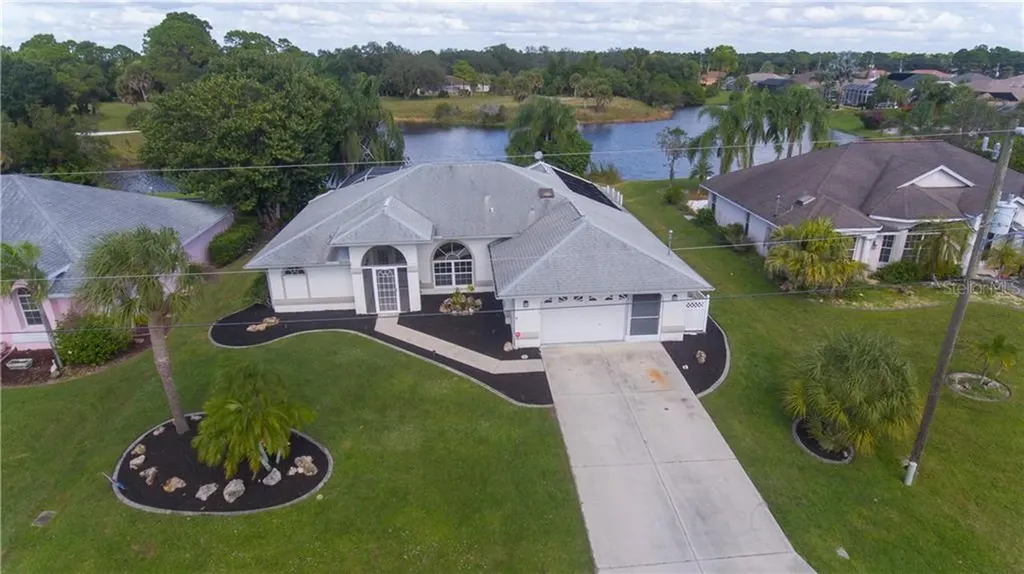 8 Sportsman Lane Rotonda West FL 33947