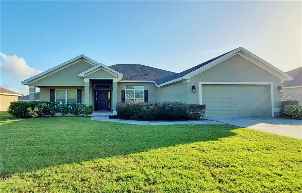 1687 Doves View Circle Auburndale FL 33823
