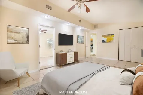 3210 36th Avenue N St Petersburg FL 33713
