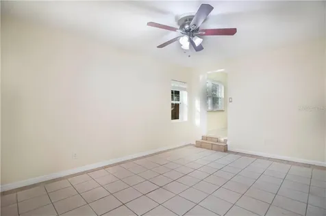 3210 36th Avenue N St Petersburg FL 33713