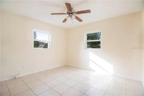 3210 36th Avenue N St Petersburg FL 33713