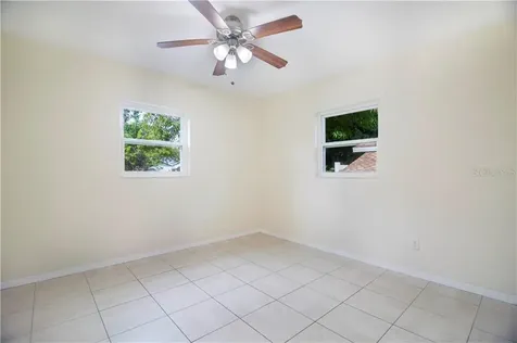 3210 36th Avenue N St Petersburg FL 33713