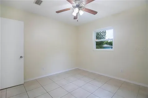 3210 36th Avenue N St Petersburg FL 33713