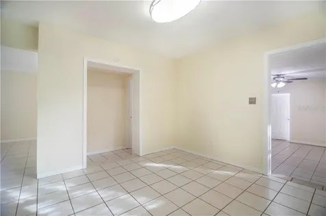 3210 36th Avenue N St Petersburg FL 33713