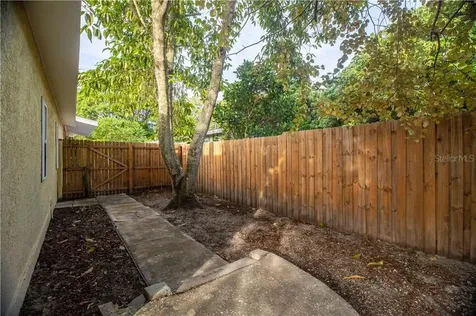 3210 36th Avenue N St Petersburg FL 33713