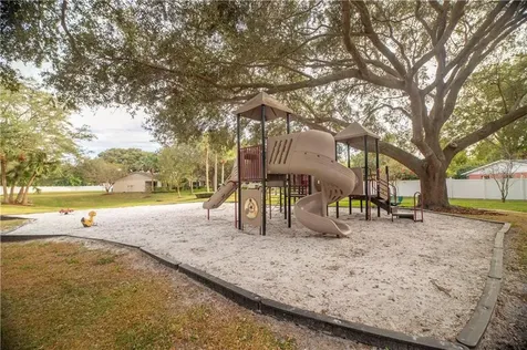 3210 36th Avenue N St Petersburg FL 33713