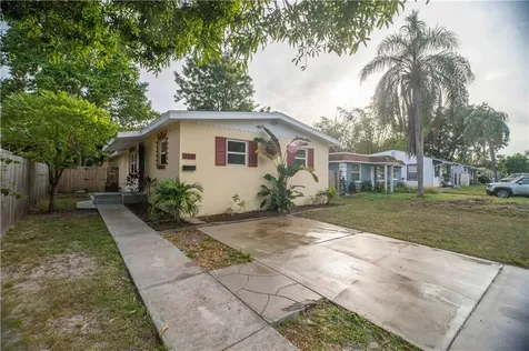 3210 36th Avenue N St Petersburg FL 33713
