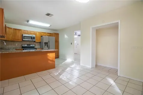 3210 36th Avenue N St Petersburg FL 33713