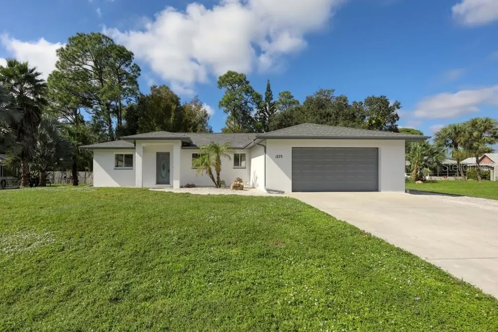 1225 Gayle Avenue Nokomis FL 34275