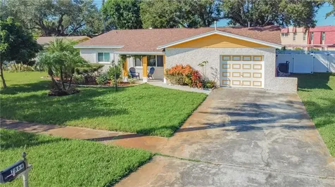 7864 93rd Street Seminole FL 33777