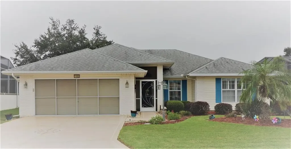 21932 King Henry Avenue Leesburg FL 34748