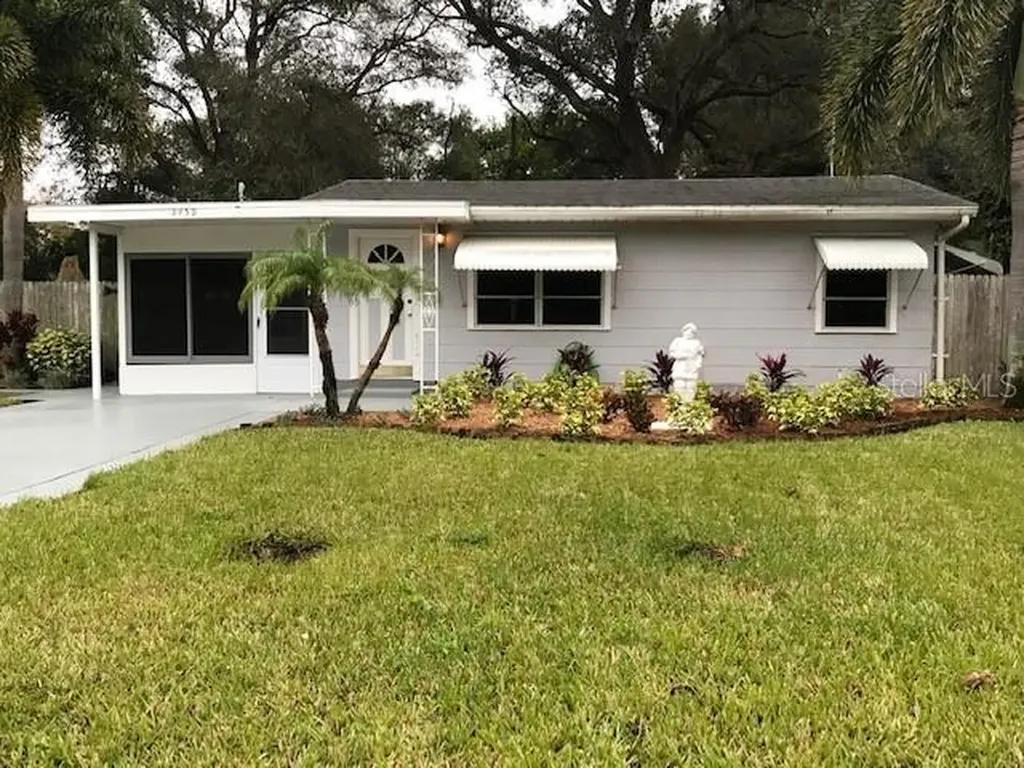 5459 70th Lane N St Petersburg FL 33709
