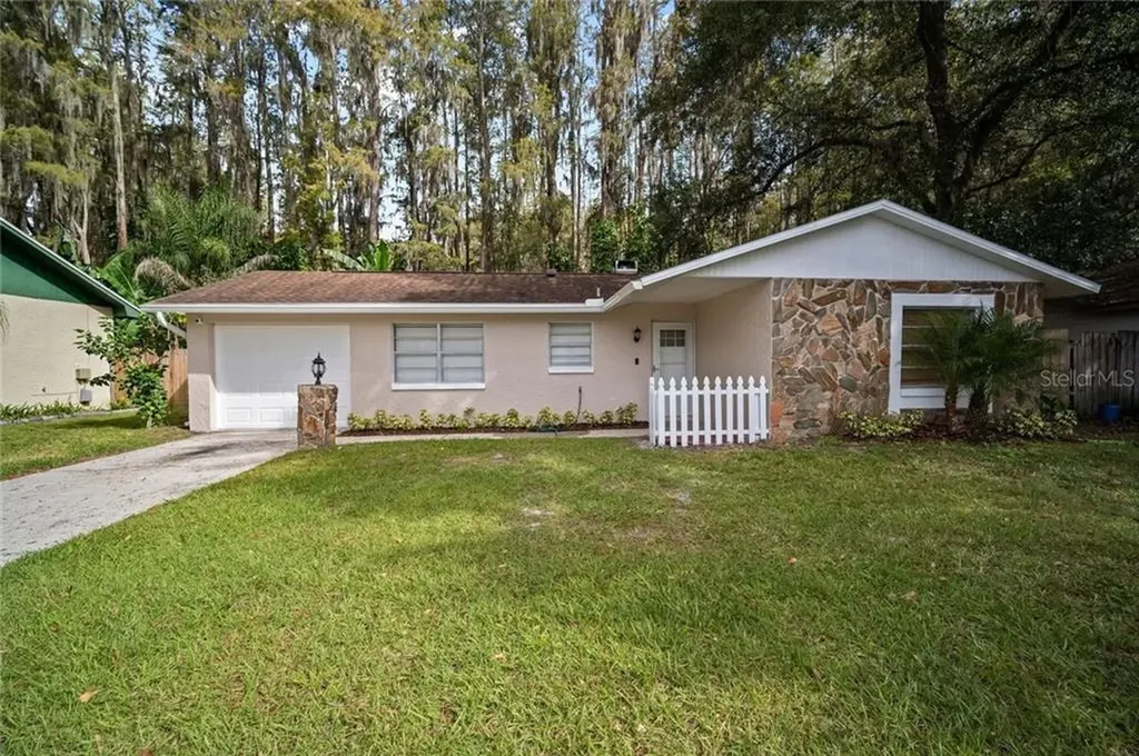 1060 Foxwood Drive Lutz FL 33549