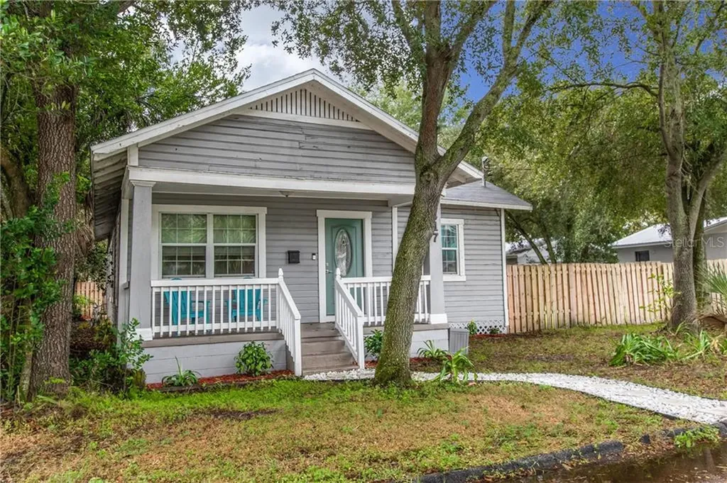 2417 Mallory Avenue Tampa FL 33605