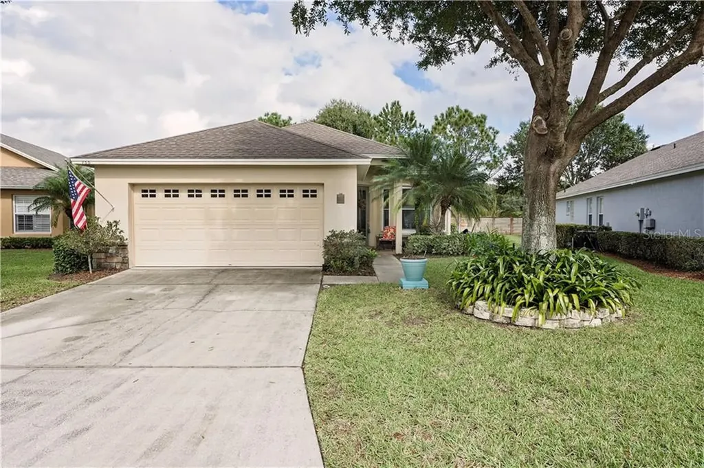 755 Lake Clark Court Lakeland FL 33813