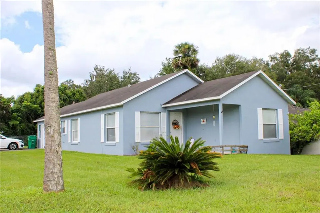 800 W Hogle Avenue Deland FL 32720