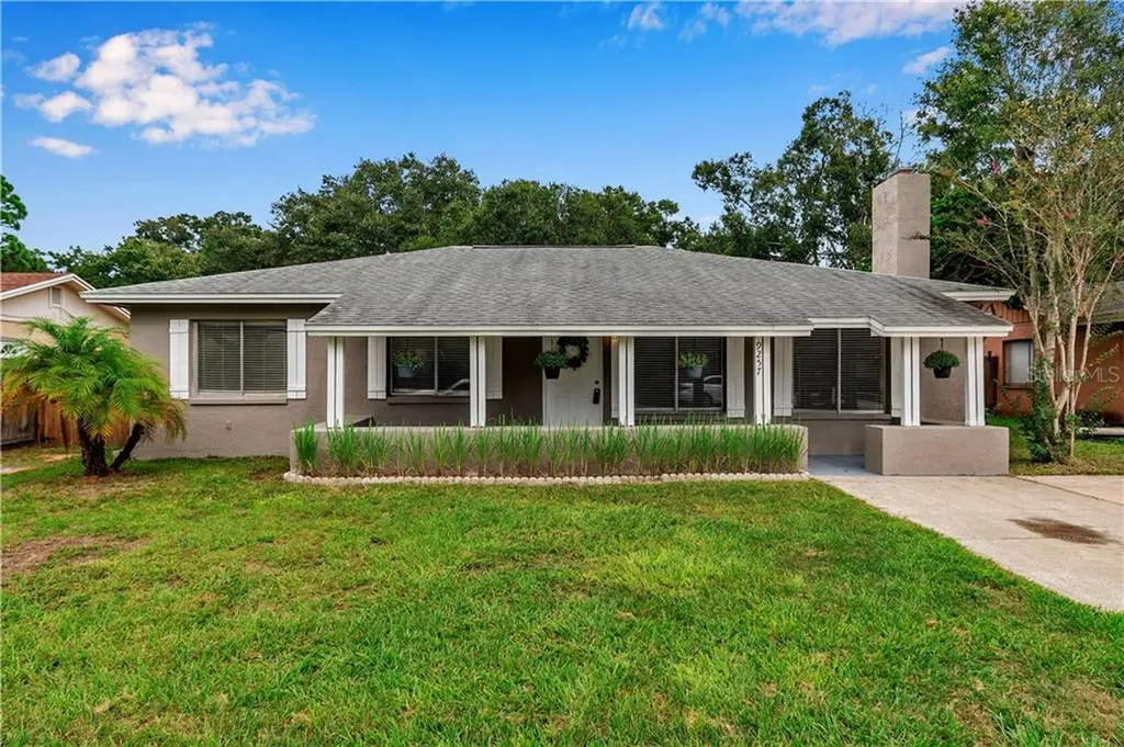 9257 94th Street Seminole FL 33777