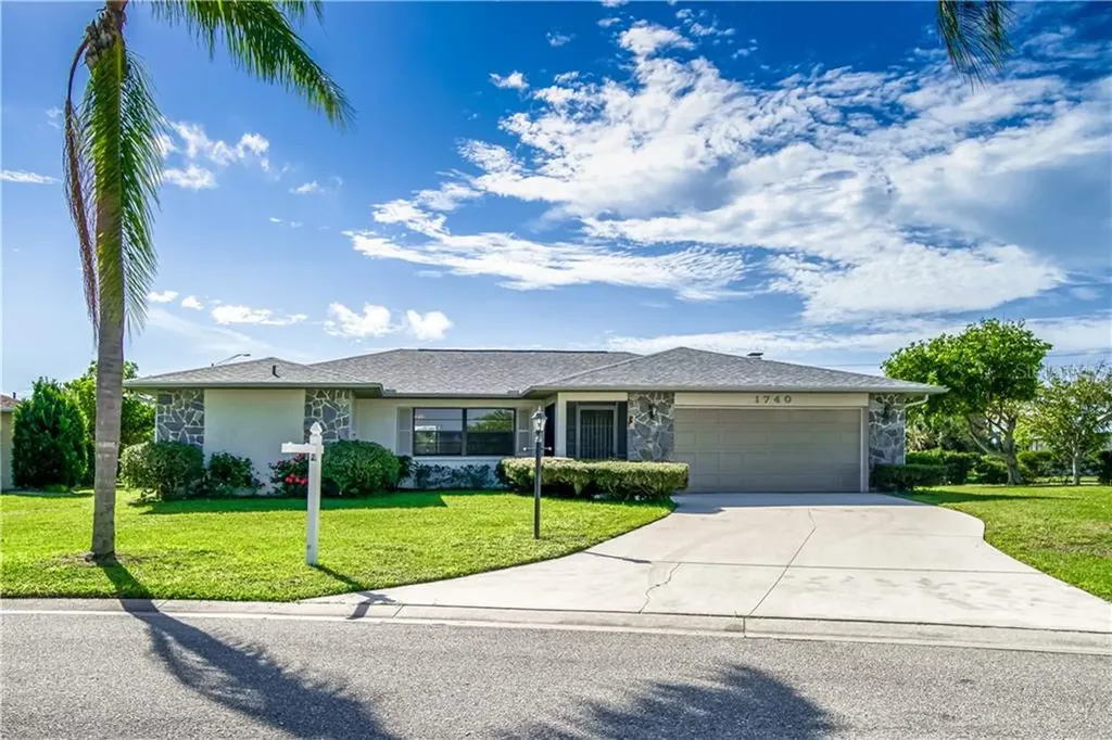 1740 Country Meadows Drive Sarasota FL 34235